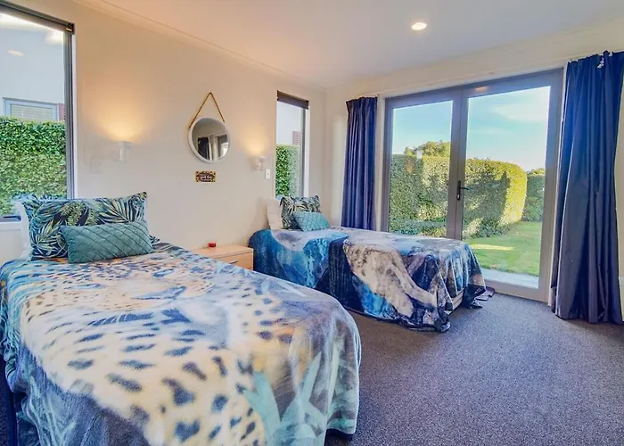 Sun, Space & Privacy In A Great Location!